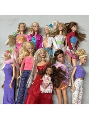 Vintage Mattel 1998 Barbie Dolls Lot Of 11